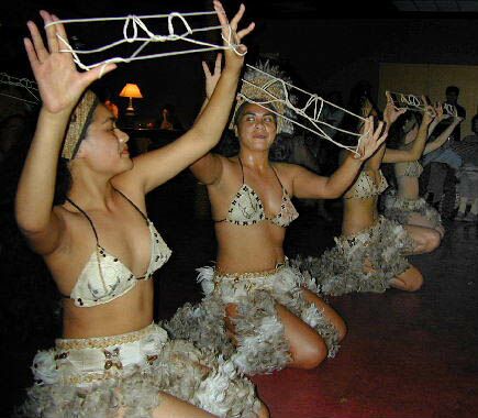 Rapanui dancers